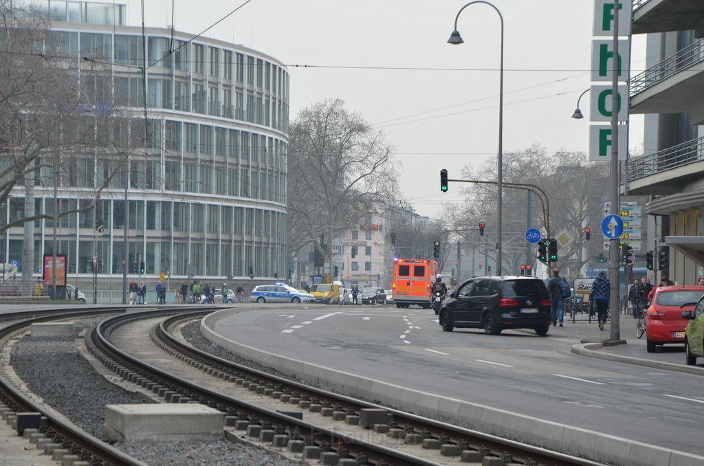 VU PKW Strab Koeln Mitte Pipinenstr Hohestr P093.JPG - Miklos Laubert